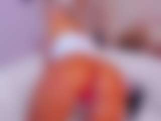 Live cam show with AwwElla - Blonde Hair Big Tits on StripNow