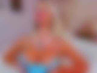 Live cam show with AwwElla - Petite on Camsoda