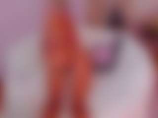 Live cam show with AwwElla - Oil on Camsoda