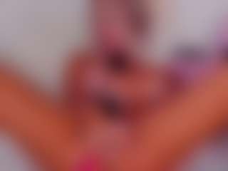 AwwElla's Live Sex Cam Show