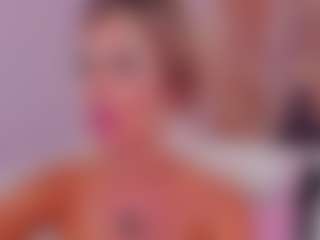 Live cam show with AwwElla - Petite Young Adult on Camsoda