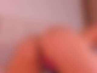Live cam show with kikievega - Blow on CamwithHer