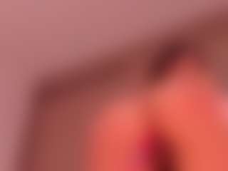 kikievega's Live Sex Cam Show