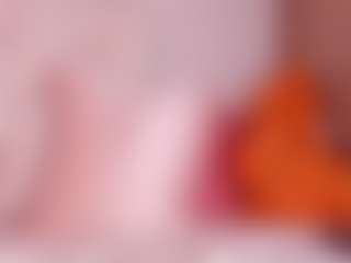 Live cam show with kikievega - Skinny on camwithhim.com