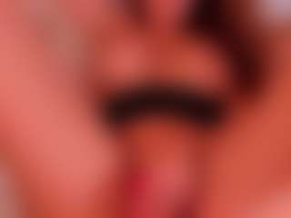 kikievega's Live Sex Cam Show