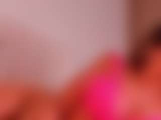 kikievega's Live Sex Cam Show