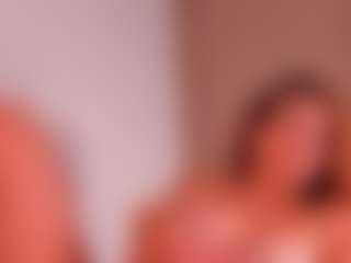 kikievega's Live Sex Cam Show