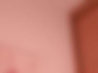 Live cam show with kikievega - Brown Eyes Blonde Hair on Camming Site
