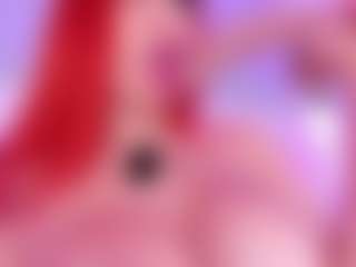 Live cam show with Ely - Squirt on Latina Girls