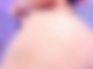Live cam show with Ely - Striptease on Camsoda