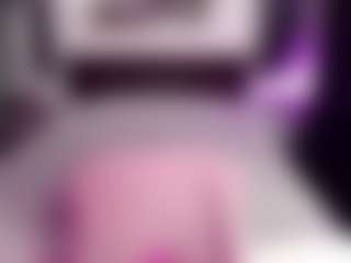Live cam show with serenamils - Blue Eyes on Mixed Magazine Live