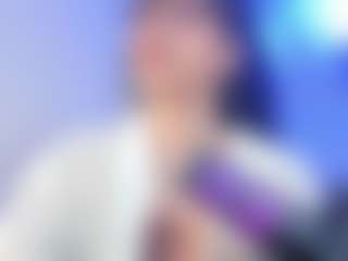Live cam show with CAROLINA - Big Nipples on parknlotfishbdy