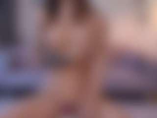 Lenna's Live Sex Cam Show