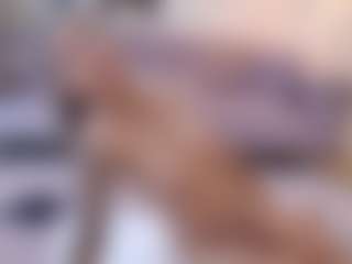 Live cam show with Lenna - Petite on CamSodaAdn