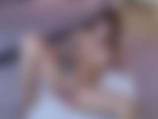 Lenna's Live Sex Cam Show