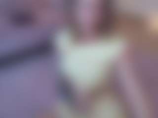 Live cam show with Lenna - Brown Hair on Gym Cam Girls