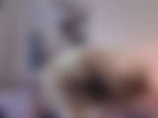 Live cam show with Lenna - Fingers on Camiplay Live