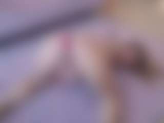 Live cam show with Lenna - Brown Hair on CamClone