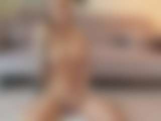 Lenna's Live Sex Cam Show
