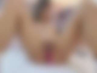 Lenna's Live Sex Cam Show