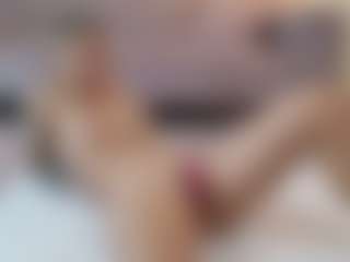 Lenna's Live Sex Cam Show