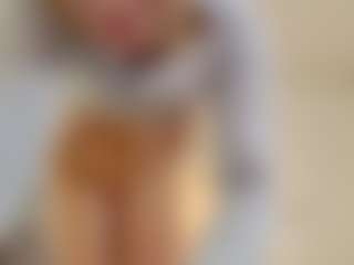 Live cam show with Lenna - Fetish Toys on AdultVida.com