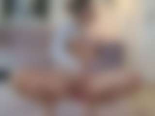 Lenna's Live Sex Cam Show