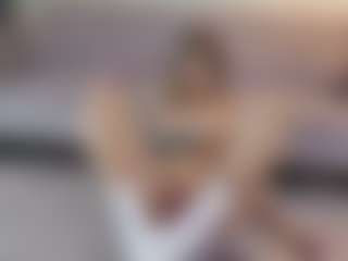 Lenna's Live Sex Cam Show