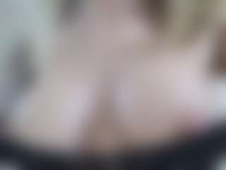 Lenna's Live Sex Cam Show