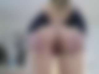 Lenna's Live Sex Cam Show