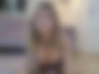 Lenna's Live Sex Cam Show