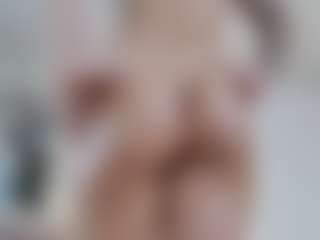 Lenna's Live Sex Cam Show