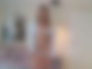 Lenna's Live Sex Cam Show