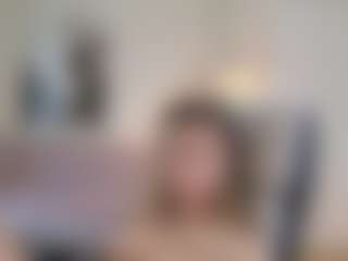 Live cam show with Lenna - Lush Brown Hair on Livezox
