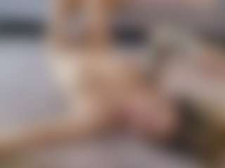 Lenna's Live Sex Cam Show