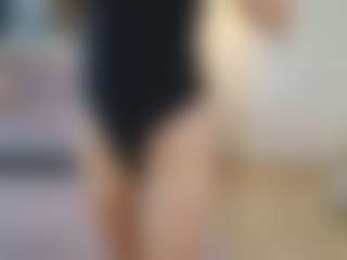 Lenna's Live Sex Cam Show