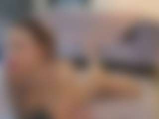 Lenna's Live Sex Cam Show