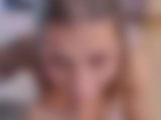 Lenna's Live Sex Cam Show