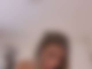 Lenna's Live Sex Cam Show