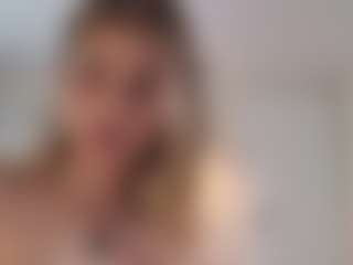 Lenna's Live Sex Cam Show