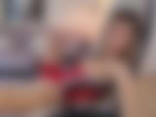 Live cam show with Lenna - Brown Hair Petite on Camsoda