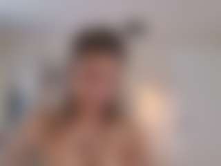 Lenna's Live Sex Cam Show