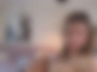Lenna's Live Sex Cam Show