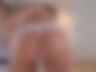 Live cam show with Lenna - Big Tits on Camsoda