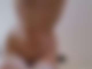 Lenna's Live Sex Cam Show