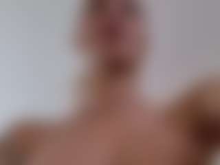 Lenna's Live Sex Cam Show