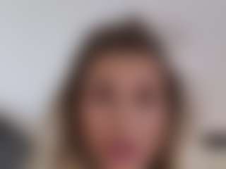 Lenna's Live Sex Cam Show