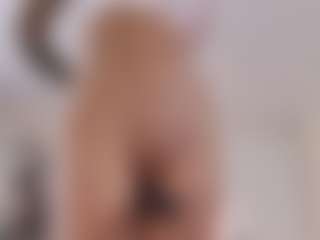 Lenna's Live Sex Cam Show