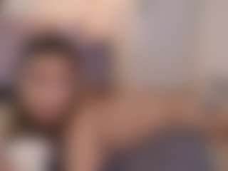 Live cam show with Lenna - Big Tits on Fling VIP Chat