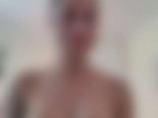 Lenna's Live Sex Cam Show